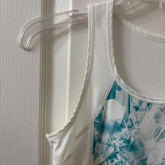 Lija XS Performance Tank Top - Picture 5 of 14